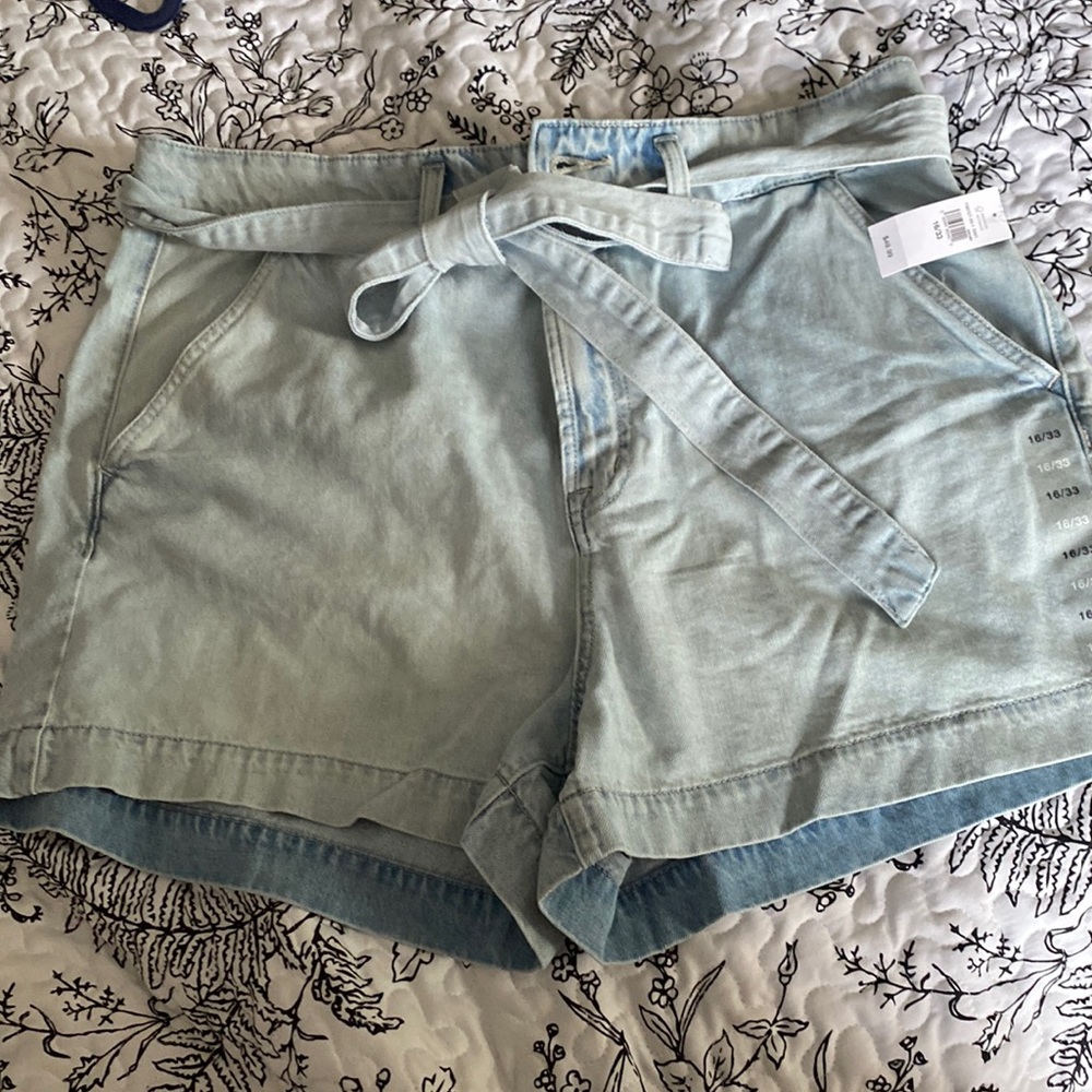 Gap denim paperboy shorts